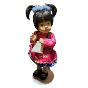 NWT! ASHTON DRAKE GALLERIES Hands Across the World Blossom (China) Doll